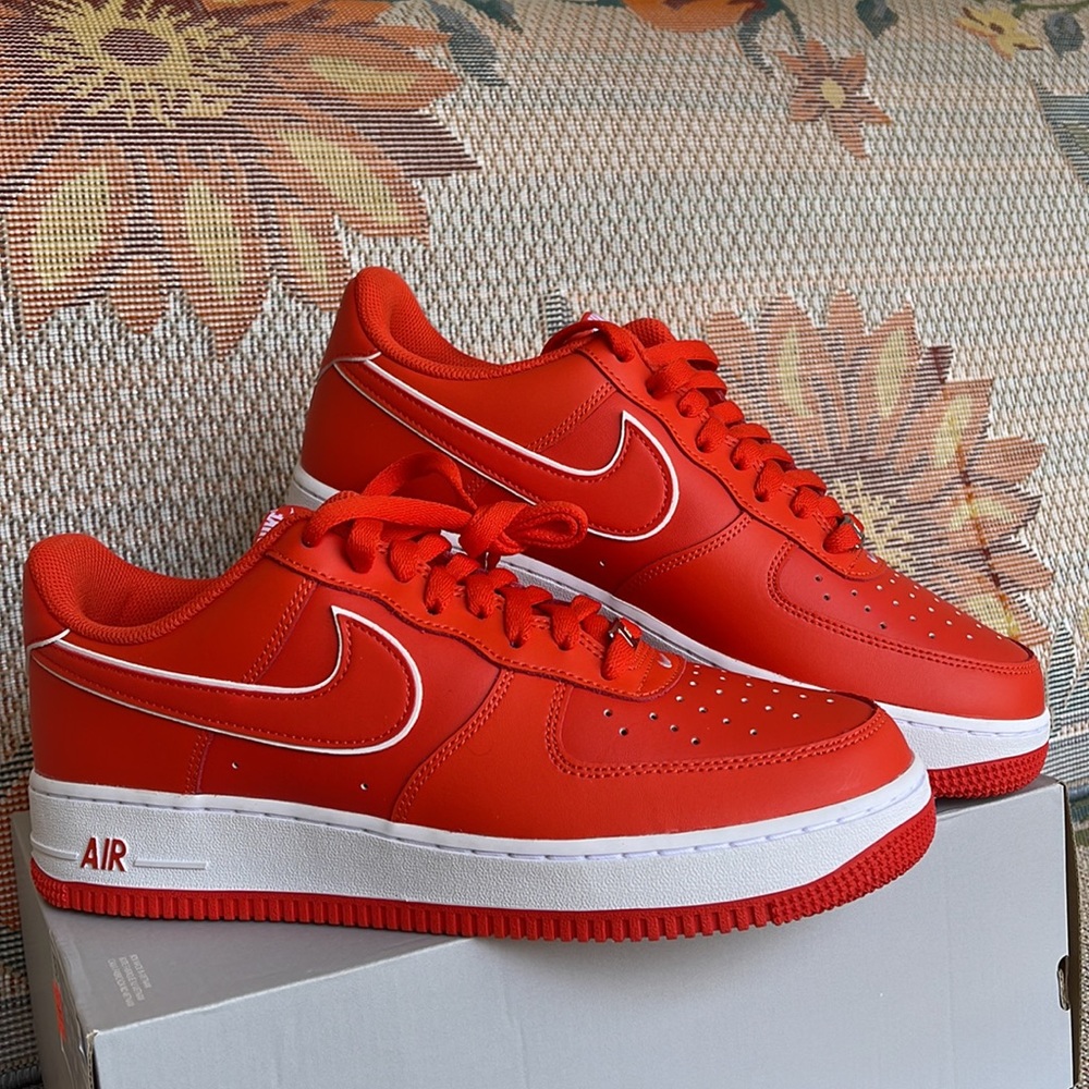 Nike Air Force 1 '07
Men's Shoes
Picante Red/White/Picante Red
Style DV0788-600 - Picture 6 of 16